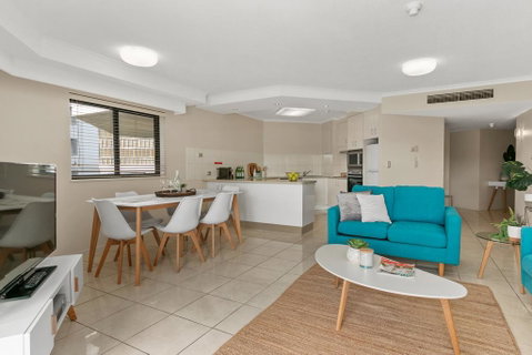 Oceanview 19 At 181 The Esplanade - QLD Tourism 3
