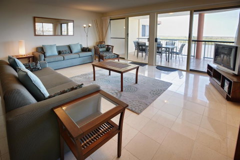 On The River Apartments - QLD Tourism 2