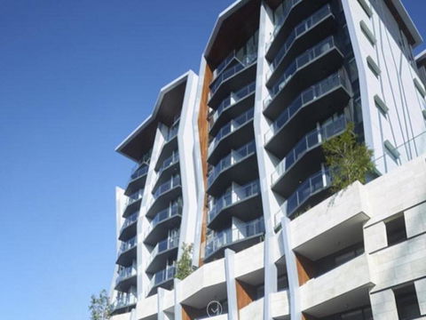 ONE OAK (693I) - QLD Tourism 1