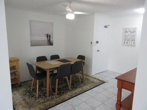 Pacific Place Apartments - QLD Tourism 3