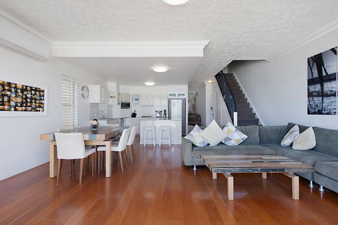 Palm Beach Beachfront Townhouse - QLD Tourism 2