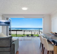 Palm Beach Beachfront Townhouse - Queensland Tourism