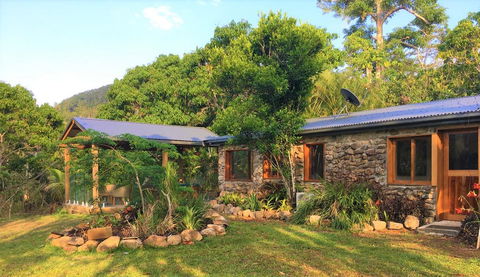 Palm Grove Rainforest Retreat - QLD Tourism 1