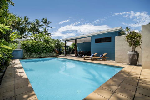 Palms On Newell - Queensland Tourism 1