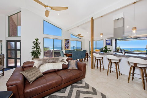 Panorama Beach House - QLD Tourism 3