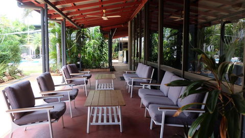 Paraway Motel - QLD Tourism 1