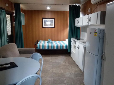 Paringa Caravan Park - Queensland Tourism 2