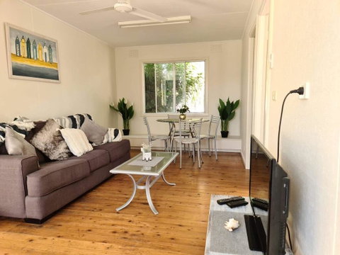 Park Beach Cabins - QLD Tourism 0