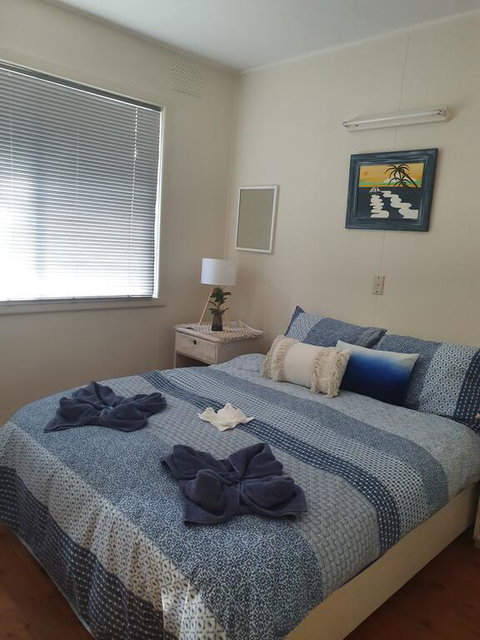 Park Beach Cabins - QLD Tourism 1
