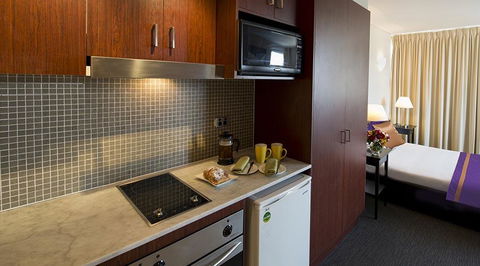 Park Regis Concierge Apartments - QLD Tourism 3