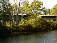 Parry Creek Farm Tourist Resort and Caravan Park