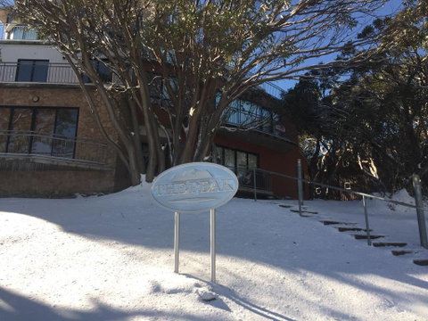 Peak 105 - QLD Tourism 0