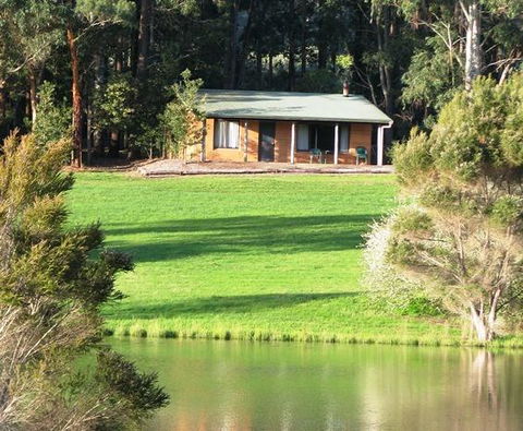 Pemberton Lake View Chalets - Queensland Tourism 2