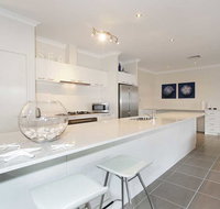 Penguin 4 Bedroom House by Shoalwater Executive Homes