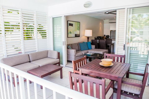 PENTHOUSE 3133 Beach Club - QLD Tourism 1