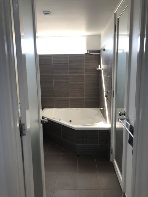 Penthouse Bendigo - QLD Tourism 3