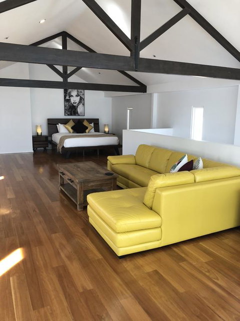Penthouse Bendigo - QLD Tourism 0