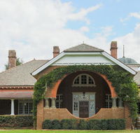 Petersons Armidale Winery and Guesthouse
