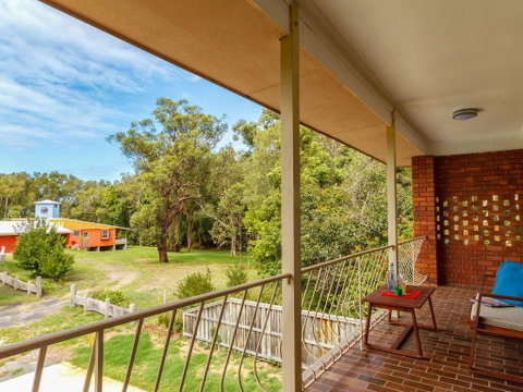Pets Welcome - Magic Moments - QLD Tourism 0