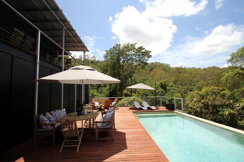 Phoenix Eumundi Bed & Breakfast - QLD Tourism 0
