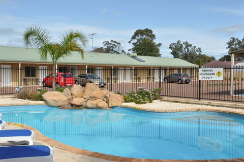 Pinjarra Resort - Queensland Tourism 1