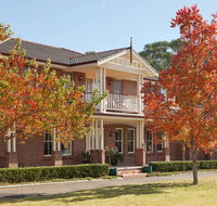 Plumes on the Green Boutique Bed  Breakfast - QLD Tourism