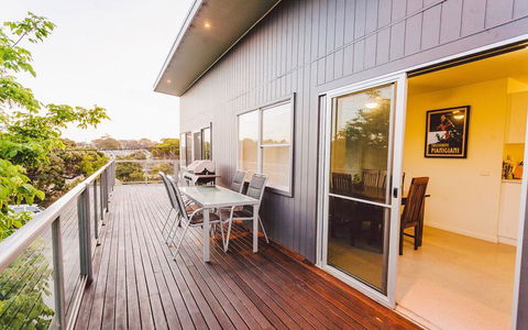 Point Lonsdale Holiday Apartments - QLD Tourism 2