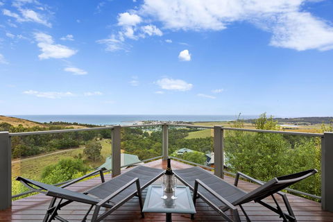 Point Of View - QLD Tourism 1