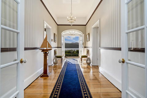 Pointe Rapide Estate - L'abode Accommodation - Queensland Tourism 1