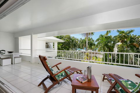 Poolside Apt In Alamanda Beachfront Resort (88) - QLD Tourism 0