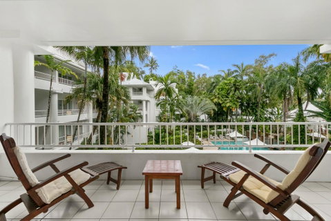Poolside Apt. In Alamanda Beachfront Resort (55) - QLD Tourism 0