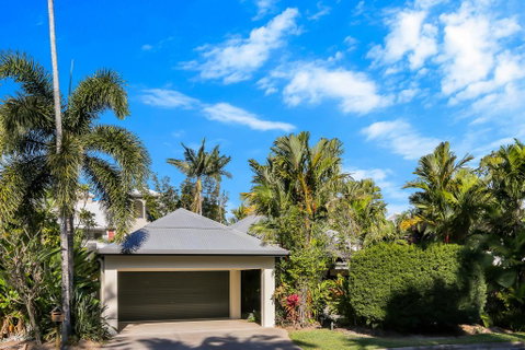Poppy's Retreat Palm Cove - QLD Tourism 3