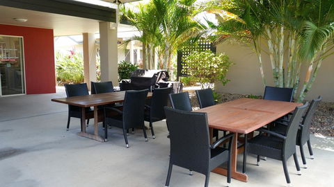 Port Denison Motor Inn - Queensland Tourism 1