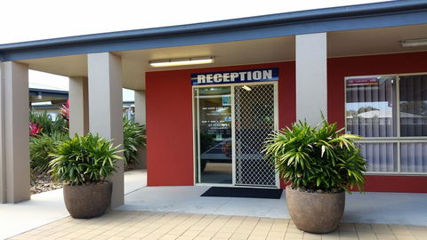 Port Denison Motor Inn - Queensland Tourism 2
