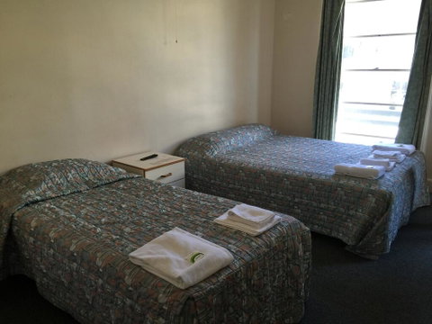 Port Macquarie Hotel - QLD Tourism 1