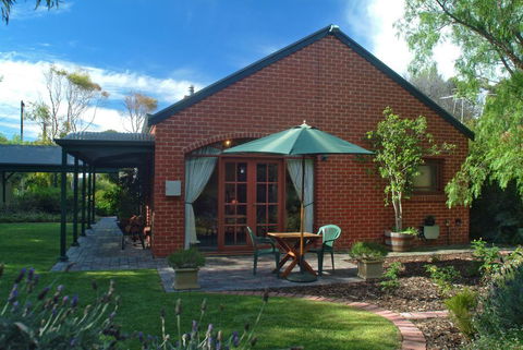 Port Willunga Cottages - Queensland Tourism 0