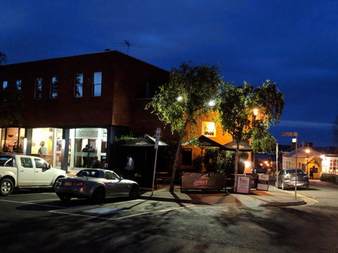 Prince Of Wales Hotel - QLD Tourism 0