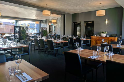 Prince Of Wales Hotel - QLD Tourism 1
