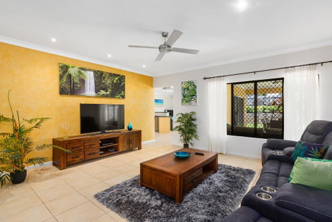 Private Large Cairns Family Home, Rainforest Views - QLD Tourism 2