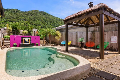 Private Large Cairns Family Home, Rainforest Views - QLD Tourism 0