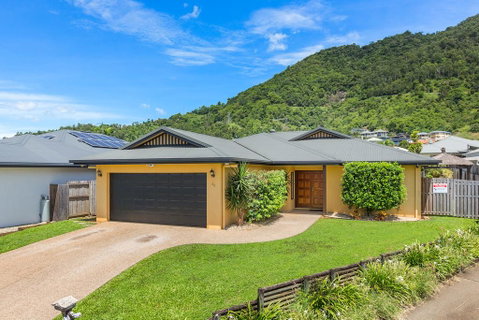 Private Large Cairns Family Home, Rainforest Views - QLD Tourism 1