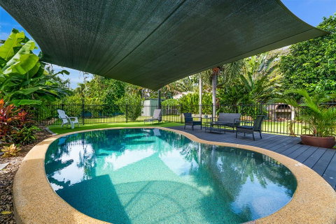 Private Pool, Big Backyard, Aircon - Paradise! - QLD Tourism 0