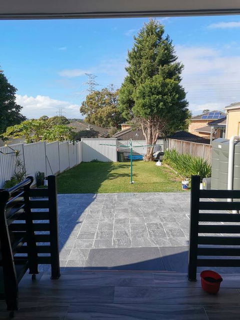 Private Room In Modern, Comfortable Home Stay - QLD Tourism 3