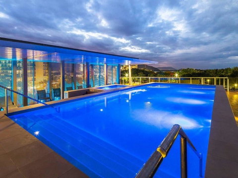 Privately Owned Hotel Room By Cairns Marina 222 - QLD Tourism 3