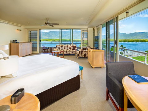Pullman Reef Hotel Casino - QLD Tourism 2