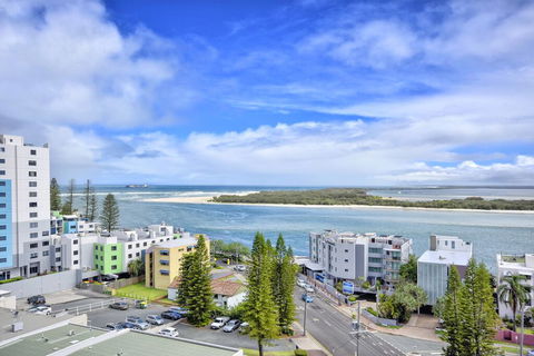 Pumicestone Blue Resort - QLD Tourism 0