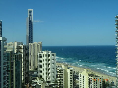 Q1 Resort Apartment, - QLD Tourism 0