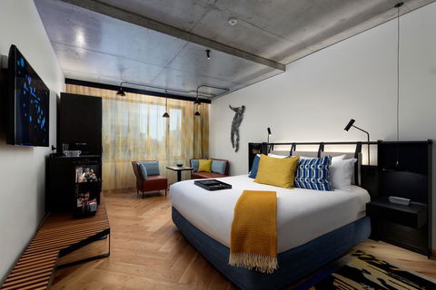 QT Melbourne - QLD Tourism 2