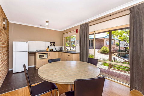 Quality Apartments Banksia Gardens - QLD Tourism 0