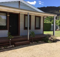 Rail Trail Cottage - QLD Tourism